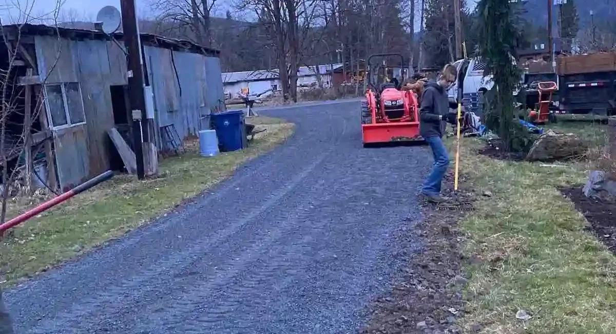 full gravel installation for a driveway oso washington 2