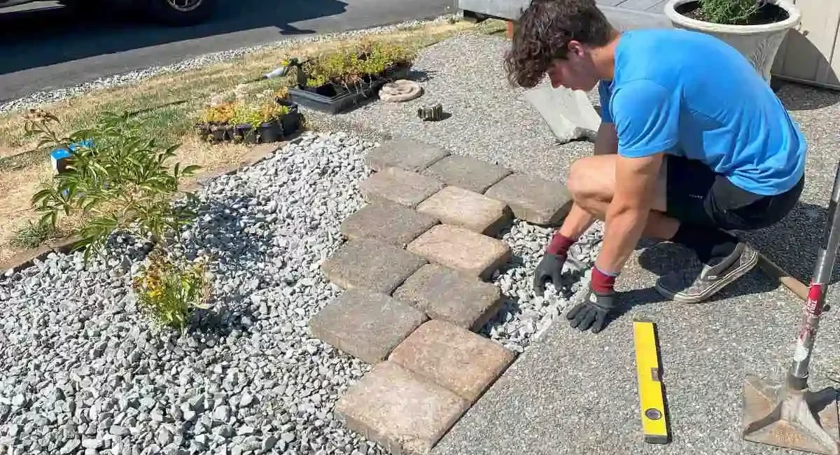 landscape installation pavers and landscape gravel job marysville washington