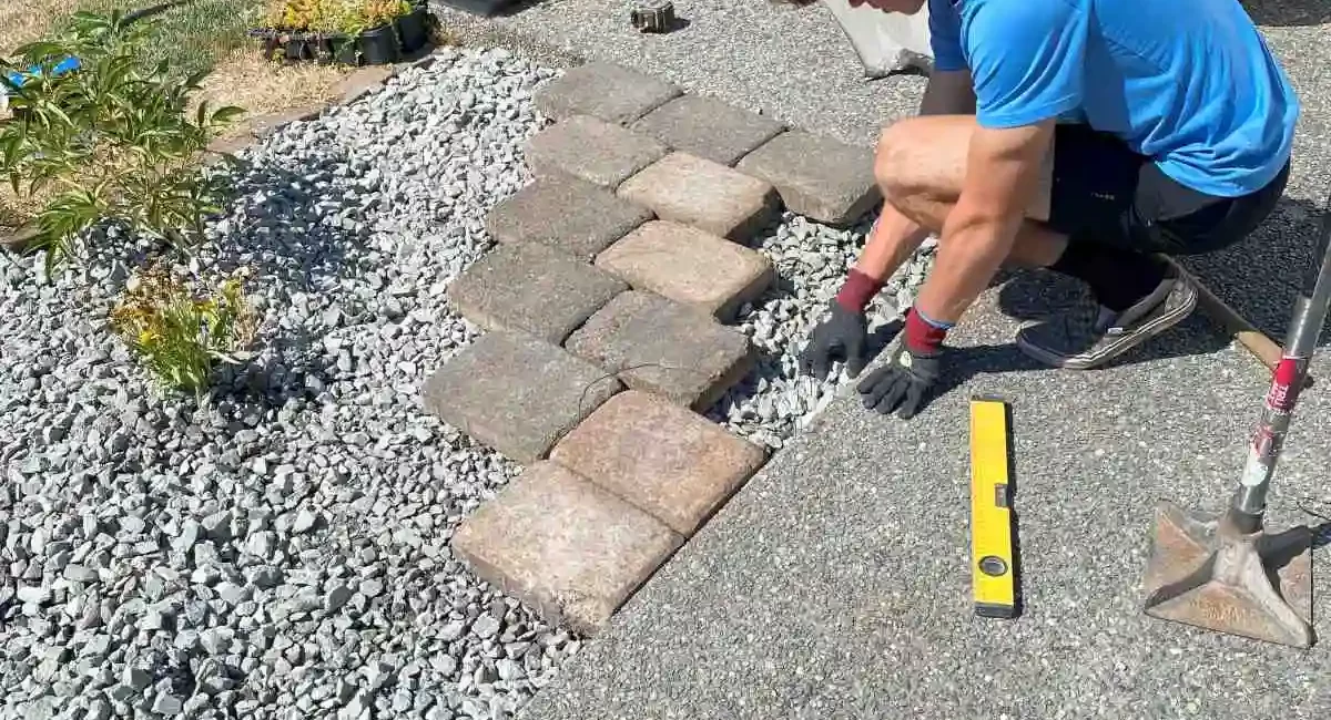 landscape installation pavers and landscape gravel job marysville washington 2